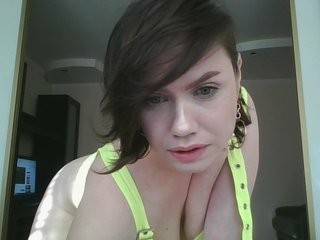 vikkysquirtyy the most beautiful brunette live on sex cam