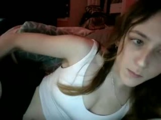 zoeyxhaven teen doing it solo, pleasuring her little pussy live on webcam