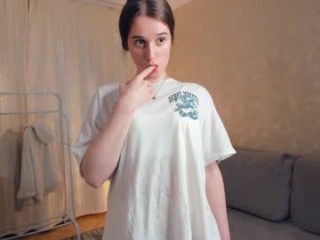 gummy_rabbit teen doing it solo, pleasuring her little pussy live on webcam