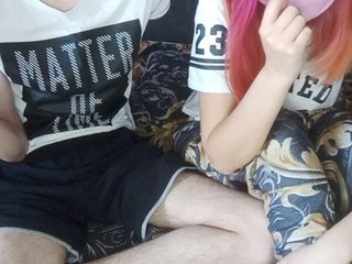 sergio-rey young cam girl couple doing everything you ask them in a sex chat 