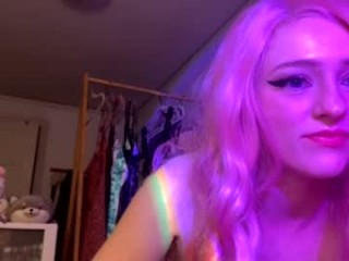 chloe_levine fresh, new teen hottie seducing live on sex webcam