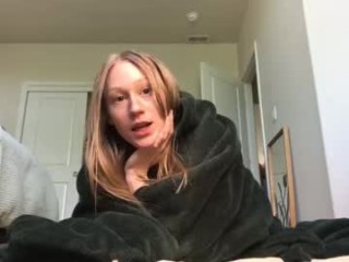 zucchinimuffin sexy cam girl show softcore sex via webcam