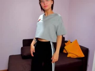 dollycrumpton show live sex via webcam