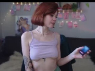 your_corvus doing it solo, pleasuring her little pussy live on webcam