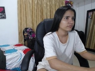 miakhalifx teen cam girl broadcasts live sex via webcam