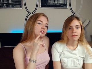leylynata teen couple doing everything you ask them in a sex chat 