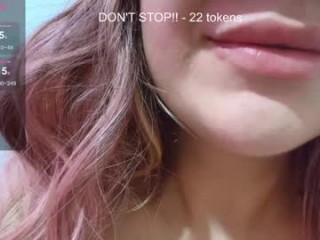 katiepov XXX cam live cum show with a horny little teen