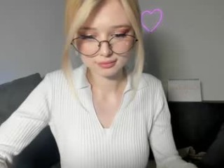 grace_smitt fresh, new teen hottie seducing live on sex webcam