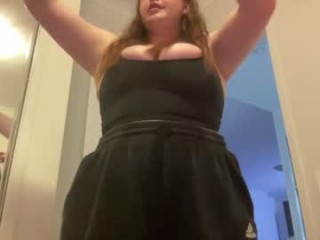 onlysophiaelizabeth doing it solo, pleasuring her little pussy live on webcam