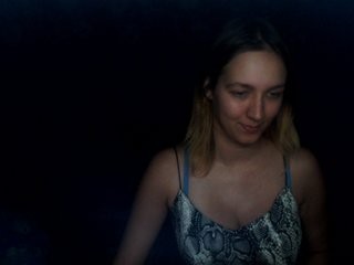 belovedbaby blonde and her wet little pussy, live on webcam