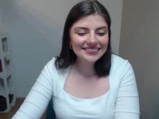 pamela_mara fresh, new teen hottie seducing live on sex webcam