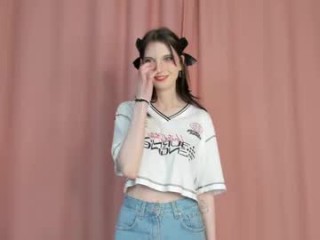 fannygales live XXX cam cute teen being not only cute but also horny