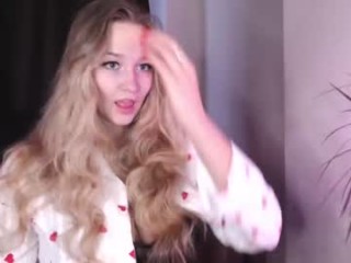milk_bunny_ teen doing it solo, pleasuring her little pussy live on webcam