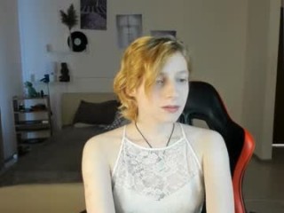 ruby_snow teen doing it solo, pleasuring her little pussy live on webcam