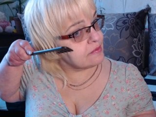 persik47 blonde mature cam girl and her wet little pussy, live on webcam