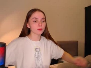julsweet teen seductress showing off her immaculate, sexy feet live on cam
