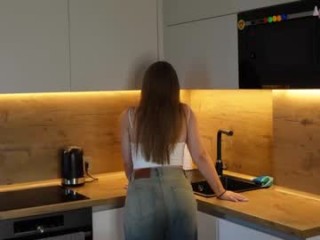 adele_blonde teen doing it solo, pleasuring her little pussy live on webcam