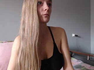 xgoodgirlxxx blonde and her wet little pussy, live on webcam