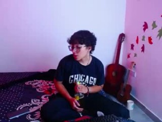 vero_mh bisexual fucking boys and girls live on sex camera