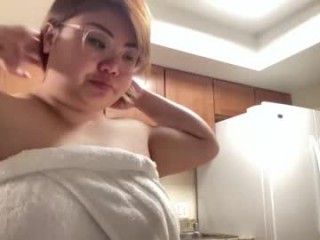 darker_ditt0 BBW teasing her pussy live on sex cam