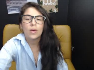 katalina_g BBW teen teasing her pussy live on sex cam