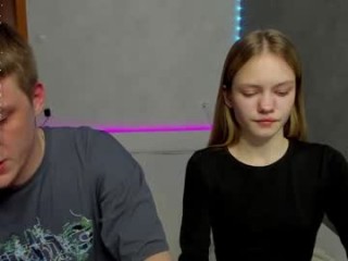 do_dick teen couple doing everything you ask them in a sex chat 