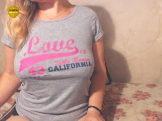 infinity4u blonde and her wet little pussy, live on webcam