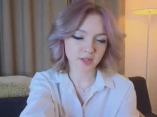 white_lace_seduces show live sex via webcam