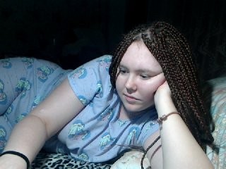 dreamgerl young girl who like to show live sex via webcam