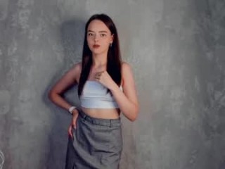 edwinaaytes live XXX cam cute teen being not only cute but also horny