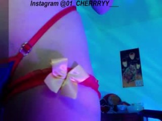 cherryy_blossoomm teen seductress showing off her immaculate, sexy feet live on cam