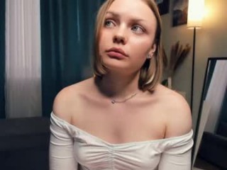 diane_dove show live sex via webcam