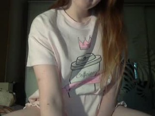 sweetycumm young cam girl couple doing everything you ask them in a sex chat 