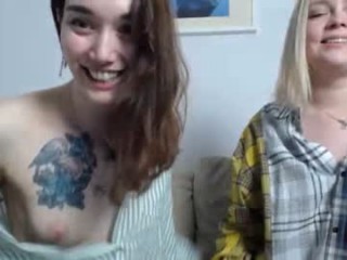 hotbubblgum show live sex via webcam
