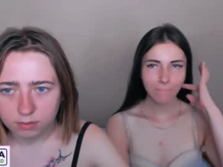 kira_moon_1 couple doing everything you ask them in a sex chat 