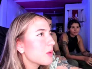 samyortiz_ teen couple doing everything you ask them in a sex chat 