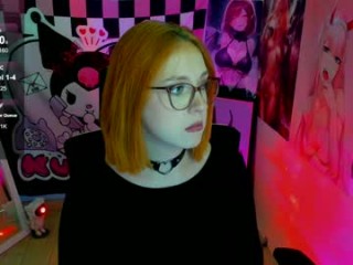 margaret_red redhead teen being naughty and seductive on a live webcam