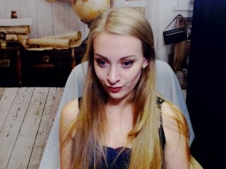 leahgoldhair show live sex via webcam