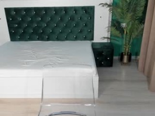 miss_kaya_ couple doing everything you ask them in a sex chat 