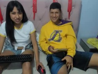 sofiia_cutte_ teen with the ability to squirt in front of an audience live