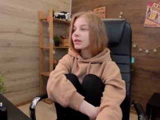 lemon_girl_ German teen is lonely, she wants you to watch her hot sex cam show