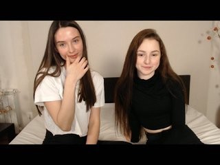 sheena667 teen couple doing everything you ask them in a sex chat 