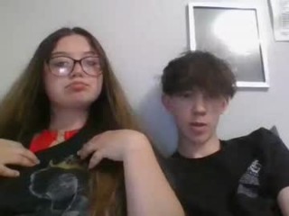 spooksyxhung teen couple doing everything you ask them in a sex chat 