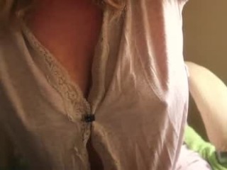 xxxoka virtual sex with a horny, completely hot mature cam girl
