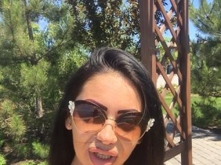 blackpearl25 the most beautiful brunette live on sex cam