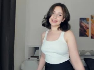 juliestonn show live sex via webcam