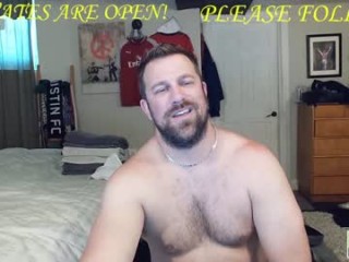 mrbrewscamfam pretty slut doing all the hottest things on XXX cam