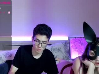 aladdin_and_jasmine teen couple doing everything you ask them in a sex chat 