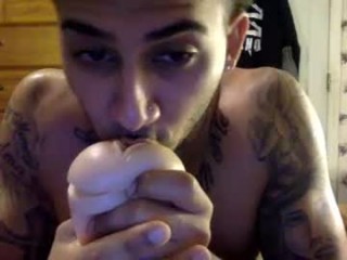 savagebullxxx naked getting wetter and wetter for you live on sex chat