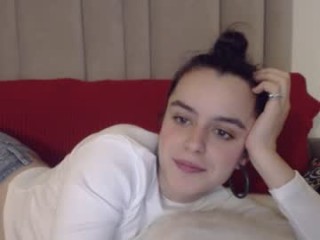 luana789 virtual sex with a horny, completely hot mature cam girl
